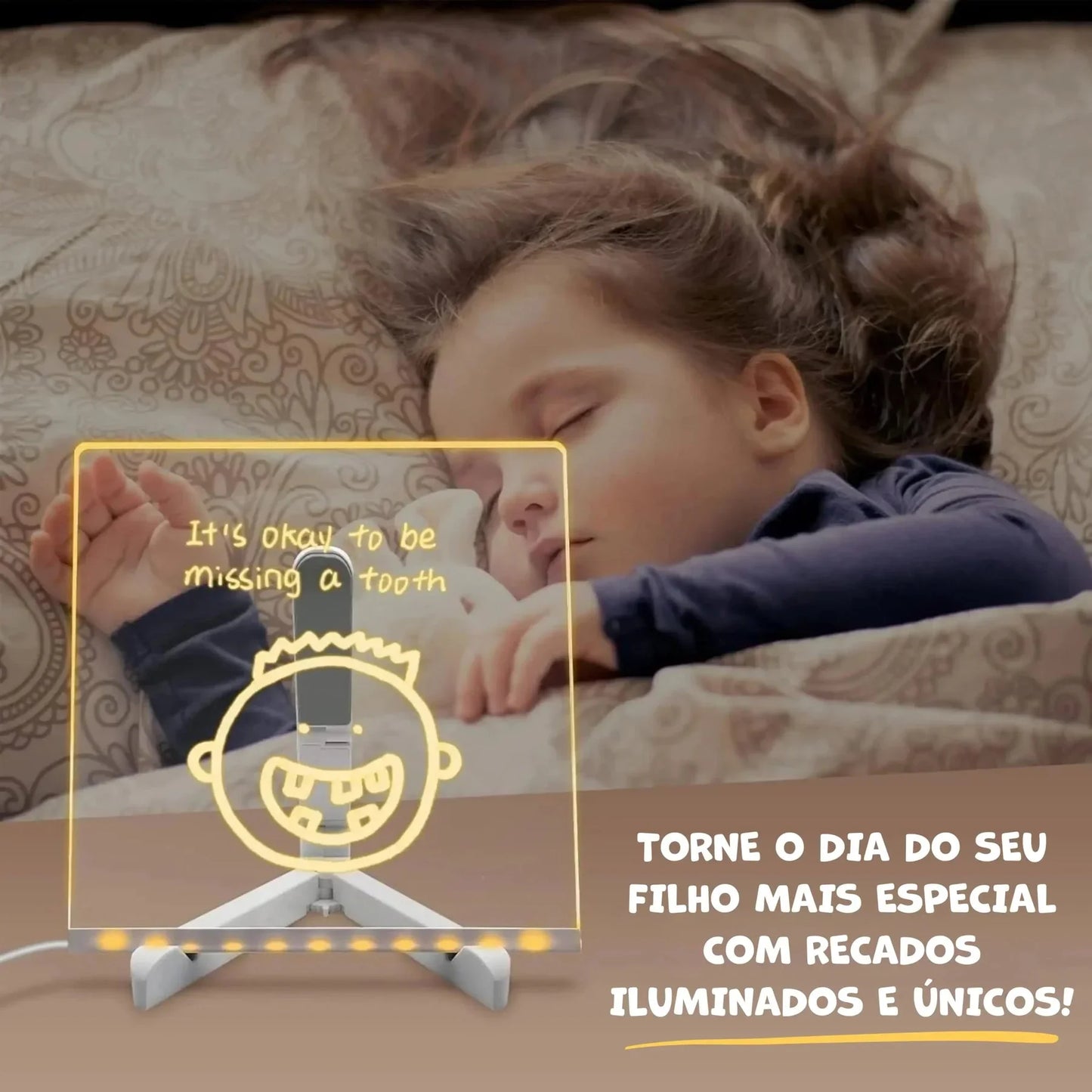 Menina dormindo ao lado de quadro infantil iluminado com luz LED e desenho divertido, decoração quarto infantil.
