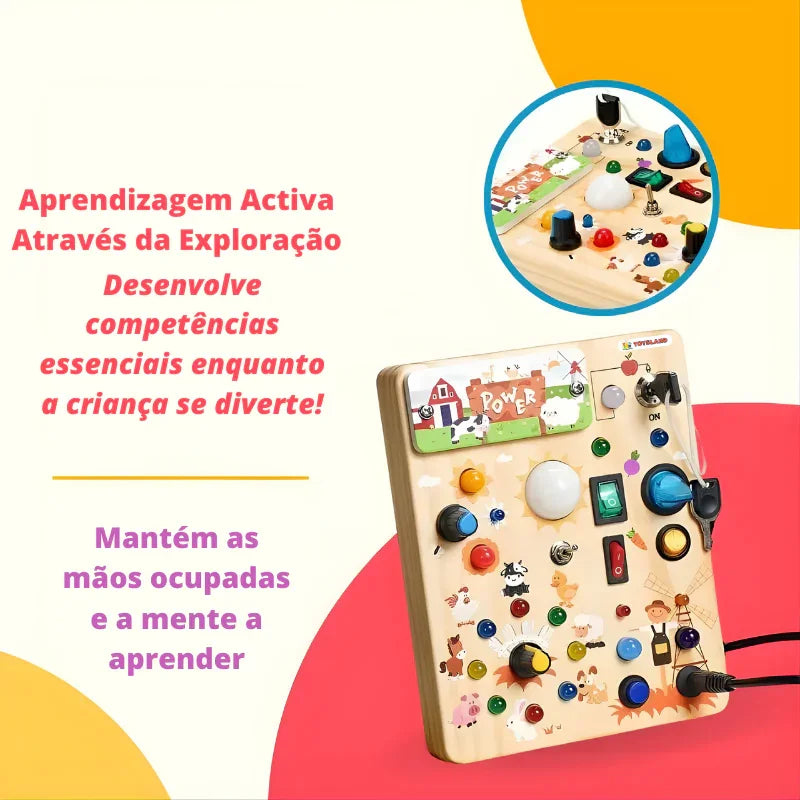 Painel sensorial de madeira infantil com botões, luzes e ilustrações de animais, ideal para aprendizagem e desenvolvimento motor.