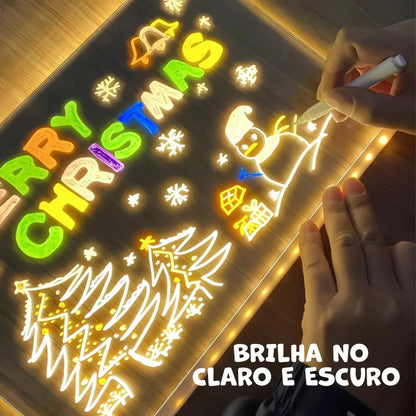 Quadro mágico infantil para desenhar com luz LED, com desenhos de Natal e letras coloridas.